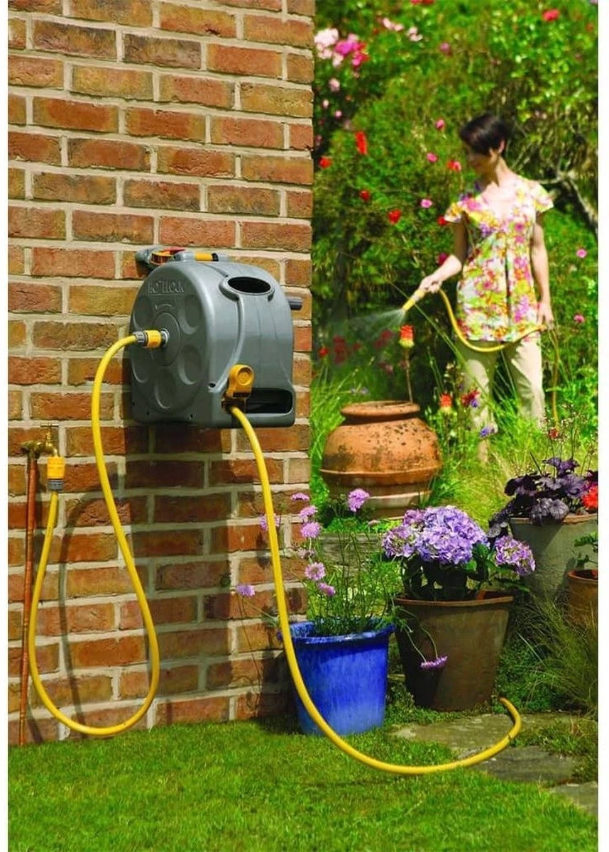 Hozelock Compact Enclosed Reel 2 In 1 - 25 Meter - Slangbox En Muurhaspel In één - Grijs - Afbeelding 3